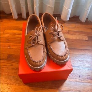 Lisa Says Gah Mari Tan Leather Loafers